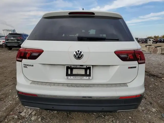 2021 VOLKSWAGEN TIGUAN SE  