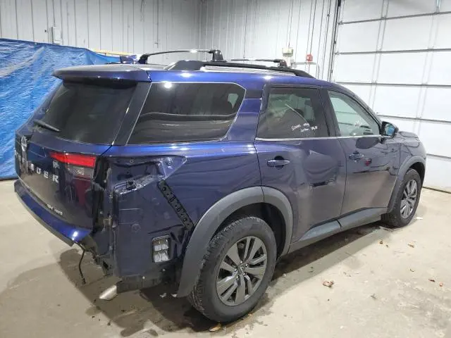 2023 NISSAN PATHFINDER SV  