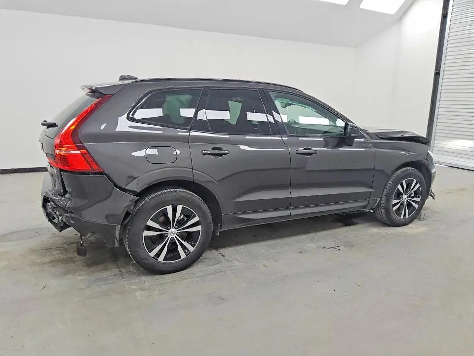 2025 VOLVO XC60 CORE  