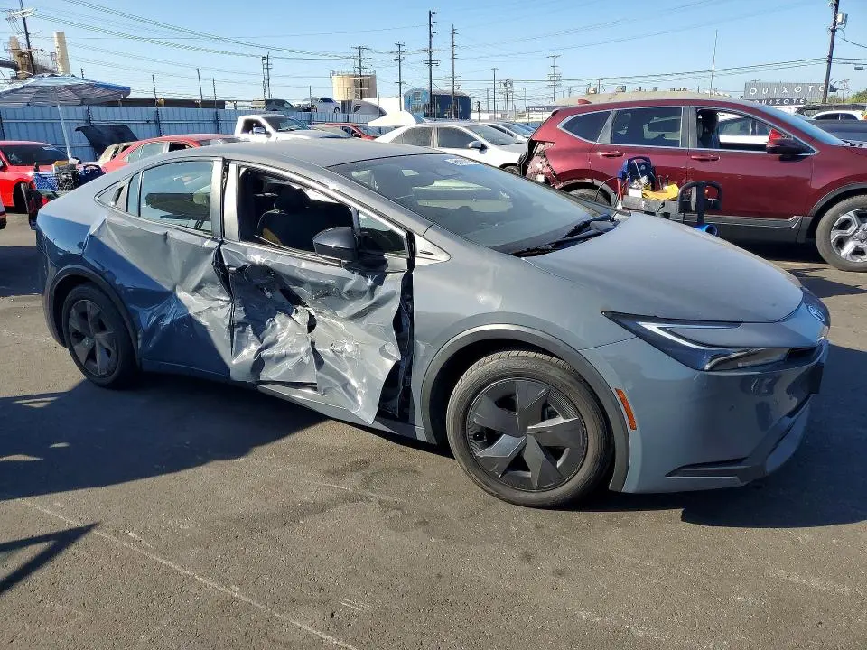 2024 TOYOTA PRIUS LE  