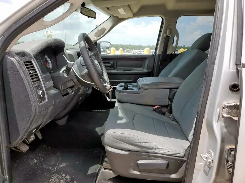 2013 RAM 1500 ST  