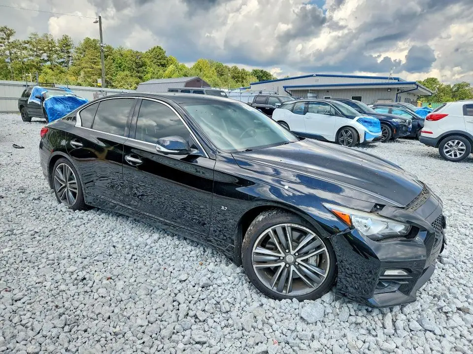 2015 INFINITI Q50 SPORT  