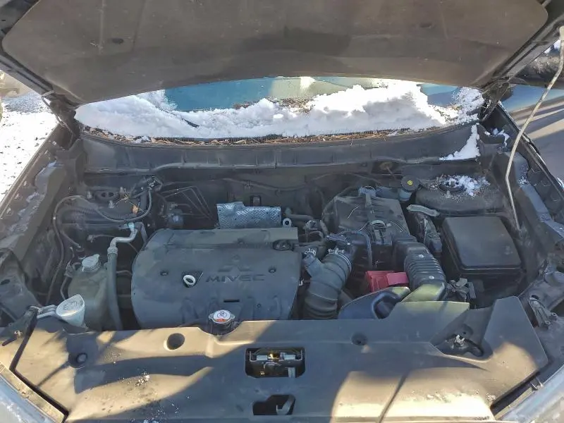 2014 MITSUBISHI OUTLANDER SPORT ES  