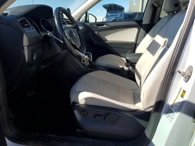 2018 VOLKSWAGEN TIGUAN SE  