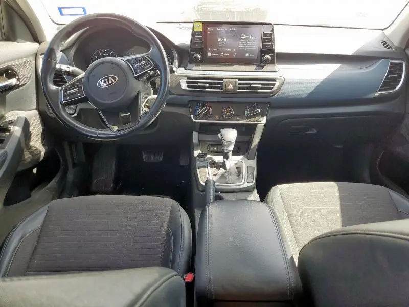 2021 KIA SELTOS S  