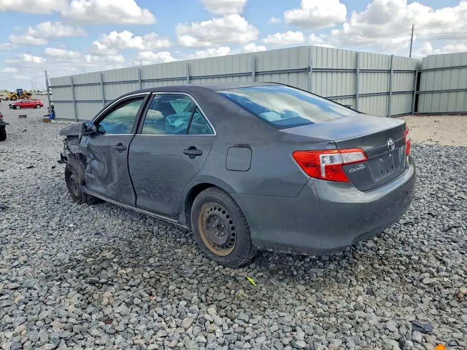 2012 TOYOTA CAMRY LE  