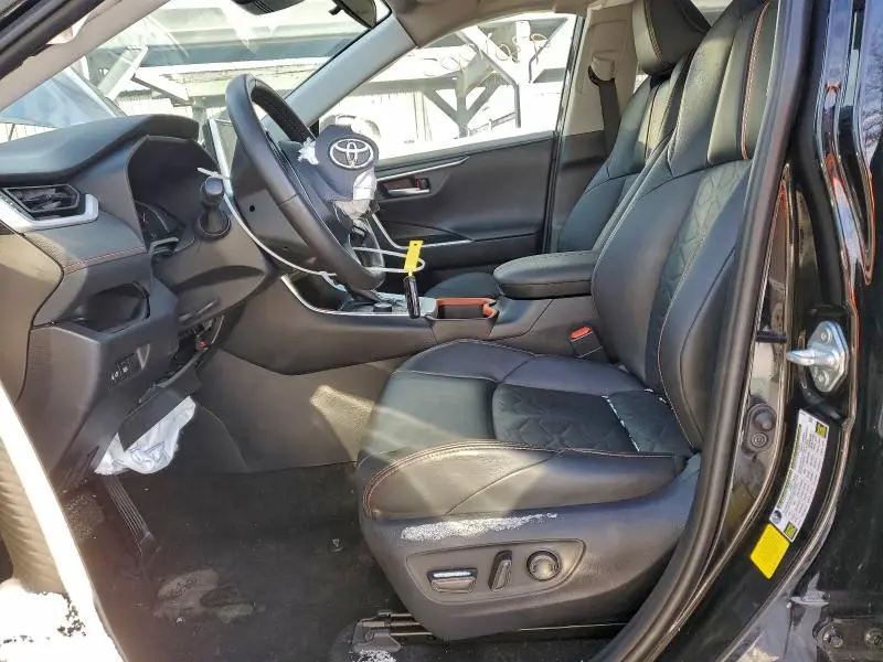 2024 TOYOTA RAV4 ADVENTURE  