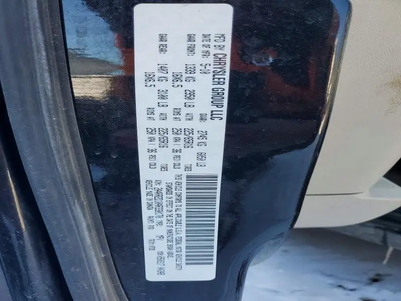 2010 CHRYSLER TOWN & COUNTRY LX  