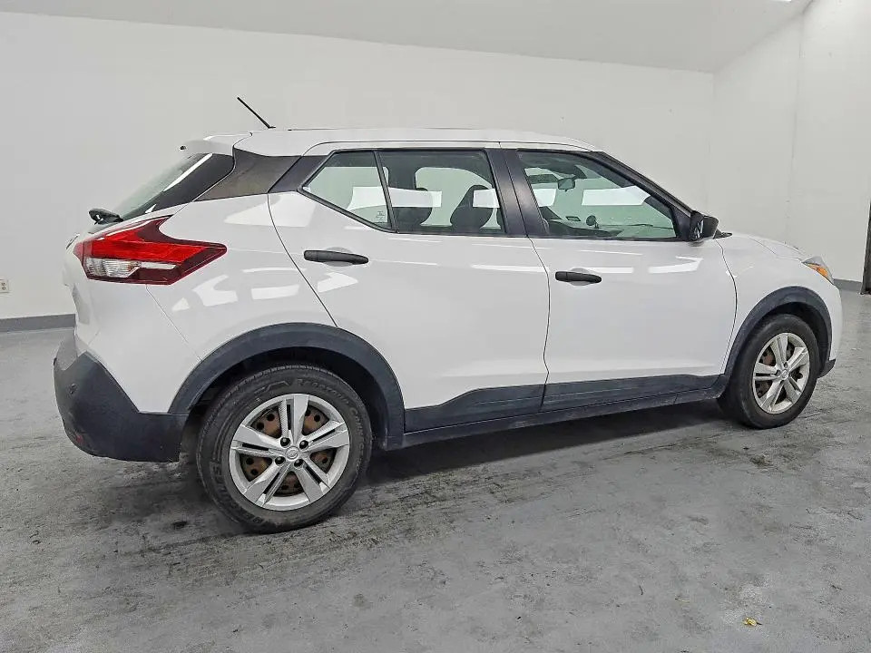 2020 NISSAN KICKS S  