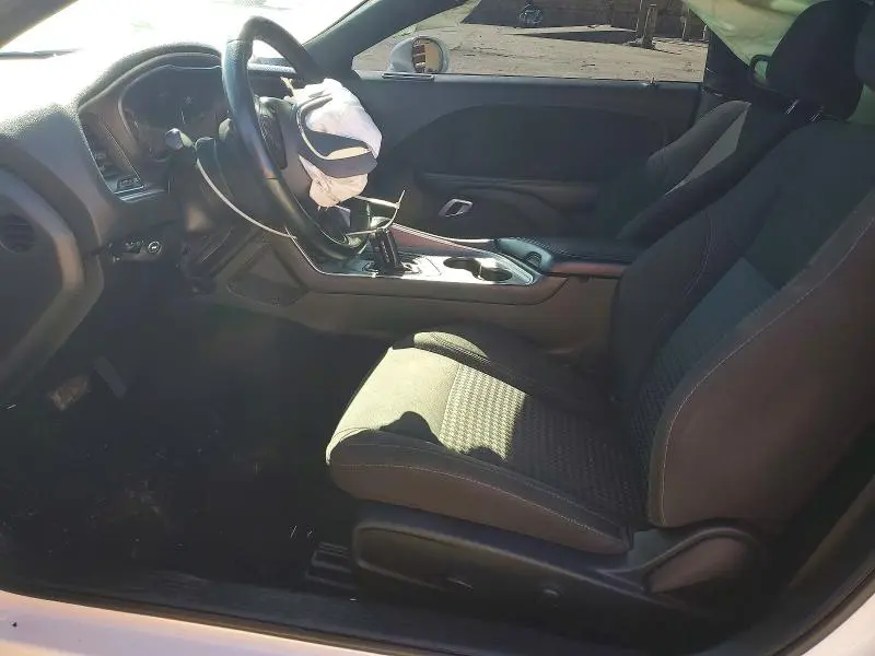 2022 DODGE CHALLENGER SXT  