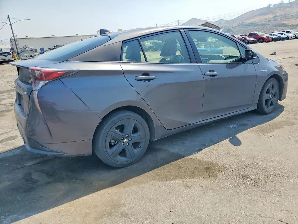 2016 TOYOTA PRIUS THREE TOURING  