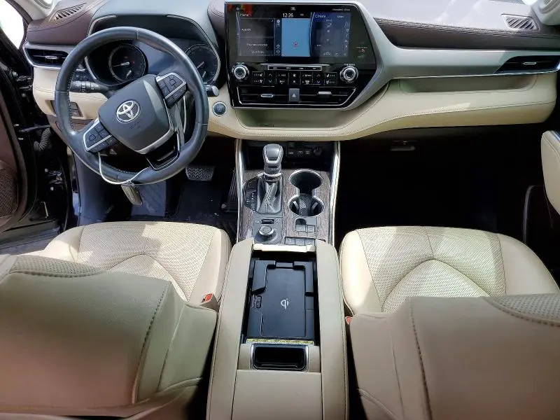 2020 TOYOTA HIGHLANDER LIMITED  