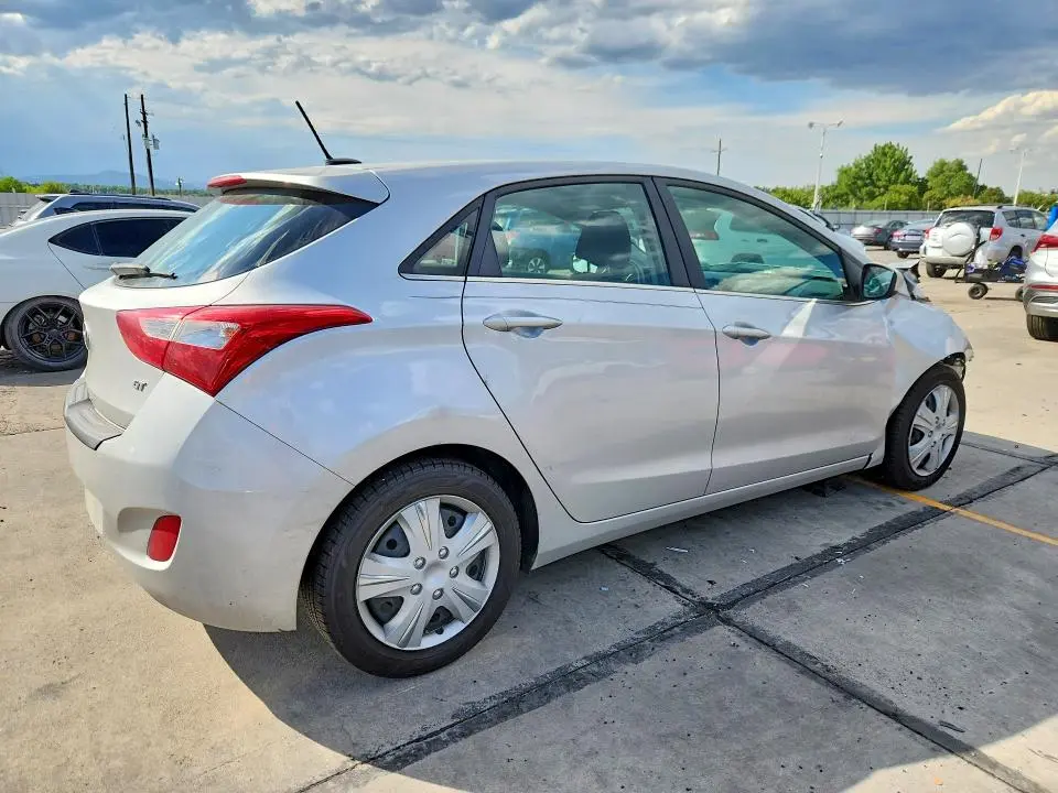 2016 HYUNDAI ELANTRA GT BASE  