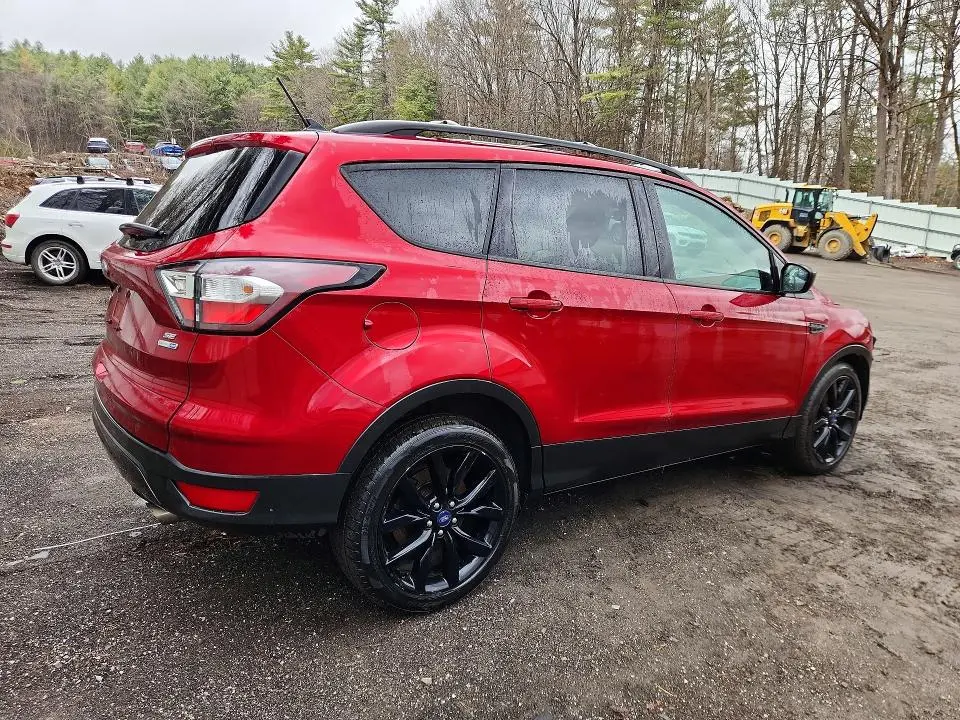 2018 FORD ESCAPE SE  