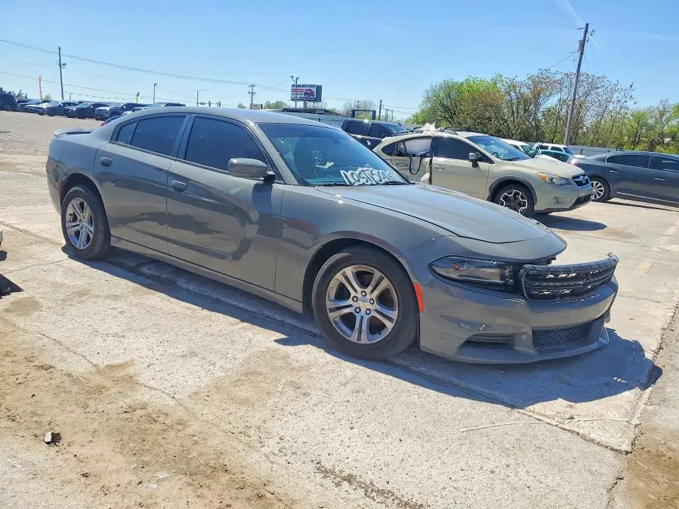 2018 DODGE CHARGER SXT  
