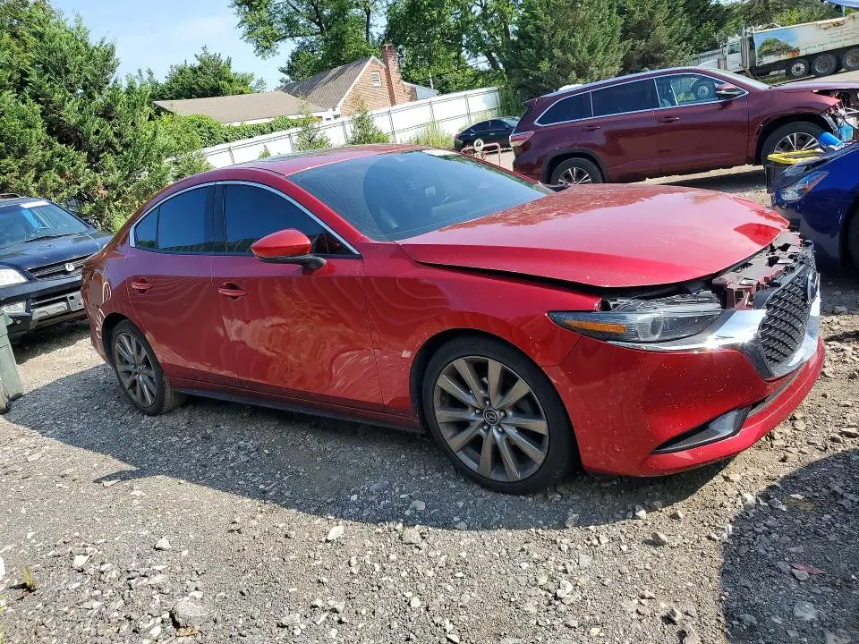 2019 MAZDA 3 PREMIUM  
