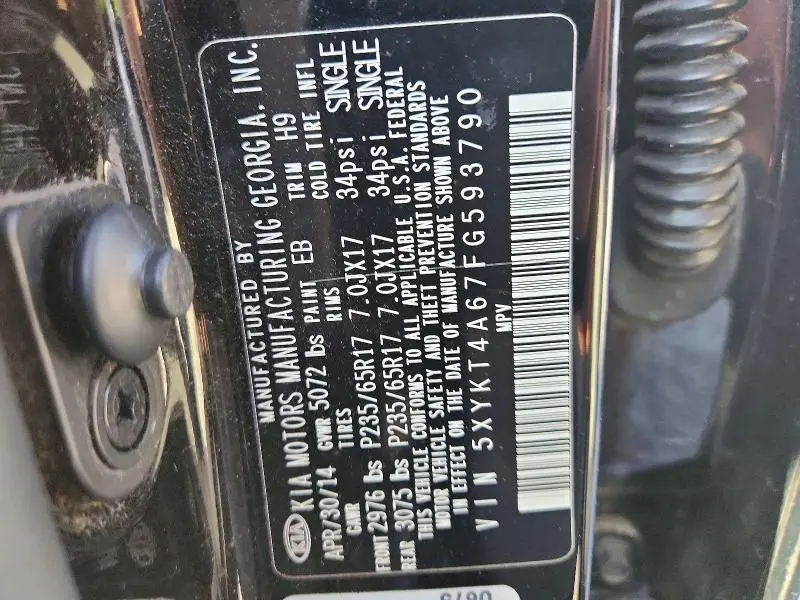 2015 KIA SORENTO LX  