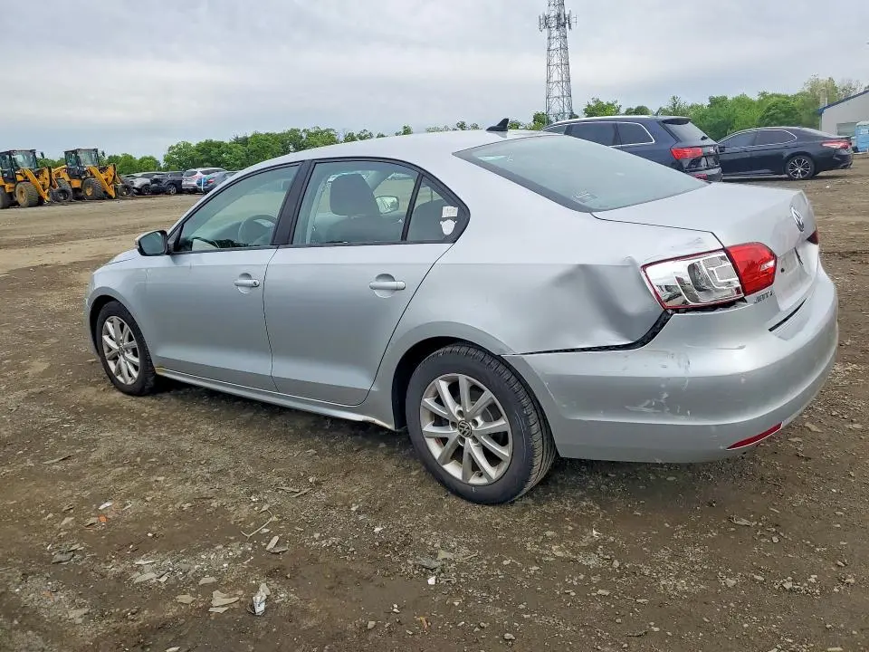 2012 VOLKSWAGEN JETTA SE  