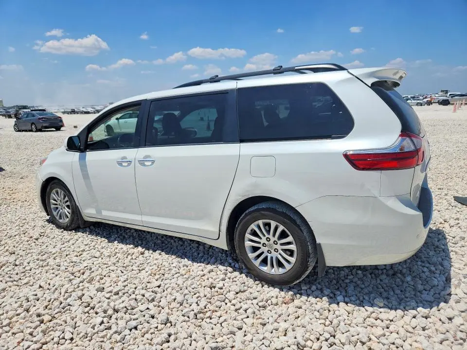 2016 TOYOTA SIENNA XLE 8-PASSENGER  