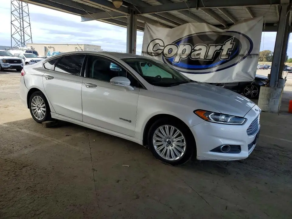 2015 FORD FUSION SE HYBRID  