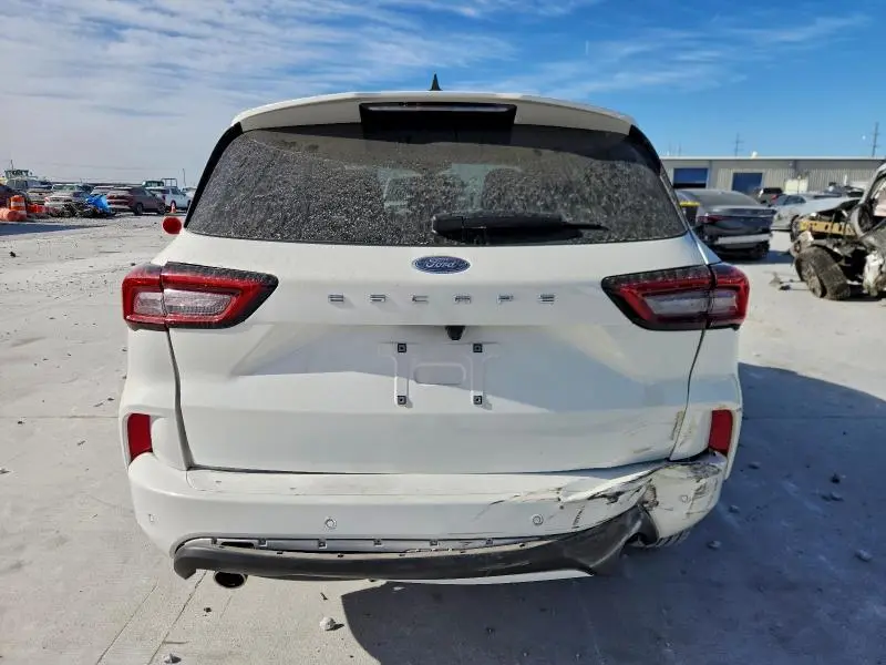 2023 FORD ESCAPE ST LINE  