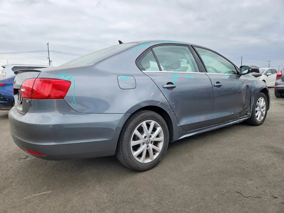 2014 VOLKSWAGEN JETTA SE  
