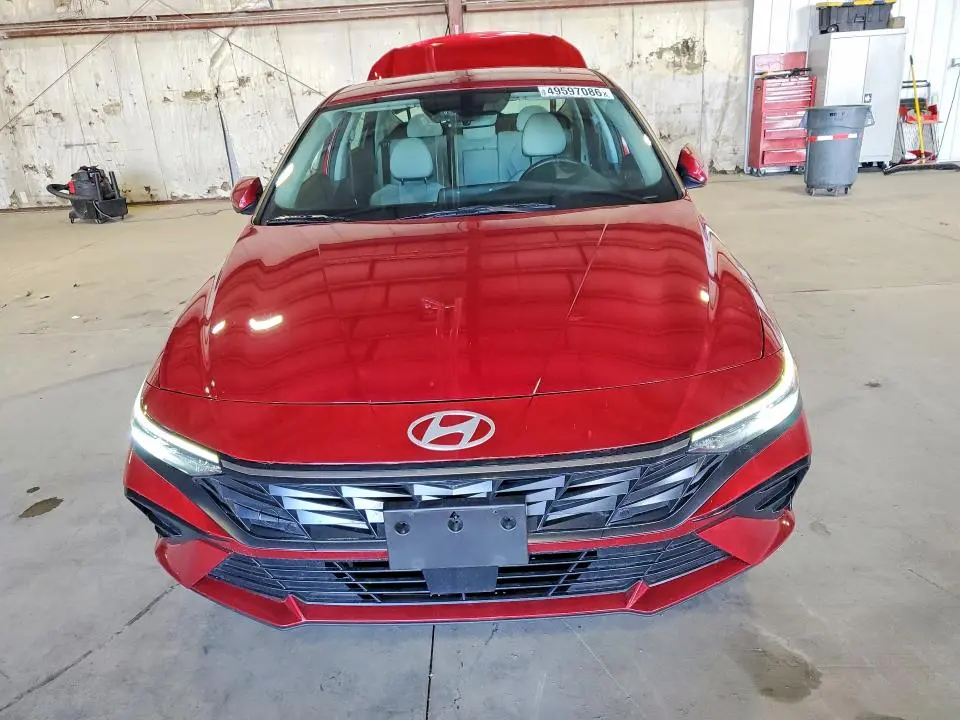 2025 HYUNDAI ELANTRA LIMITED  
