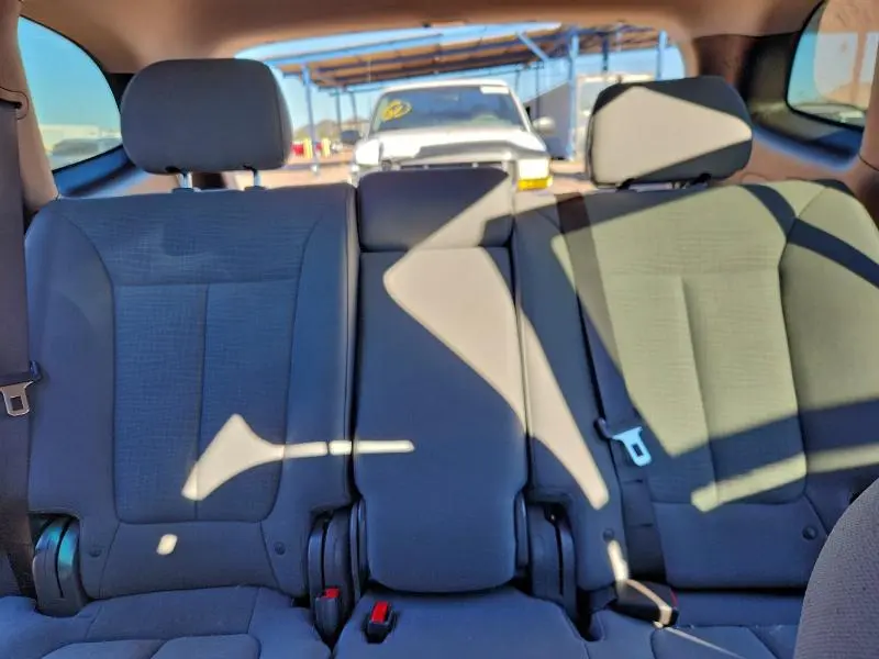 2012 HYUNDAI SANTA FE GLS  