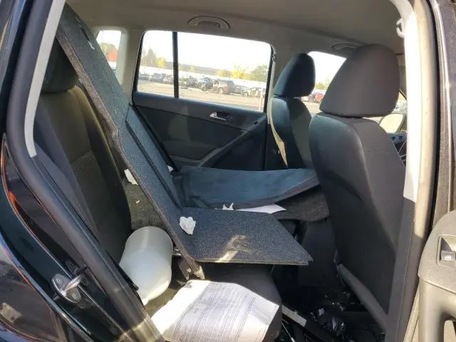 2012 VOLKSWAGEN TIGUAN S  