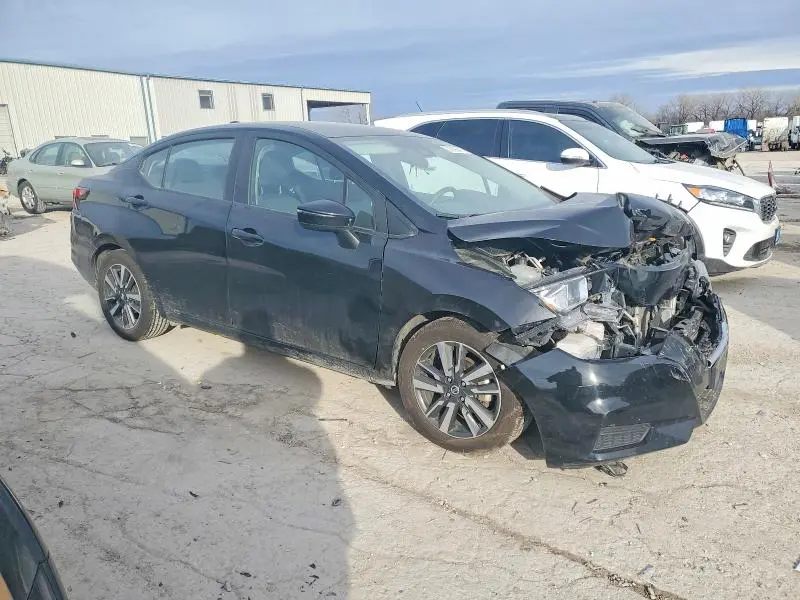 2021 NISSAN VERSA SV  