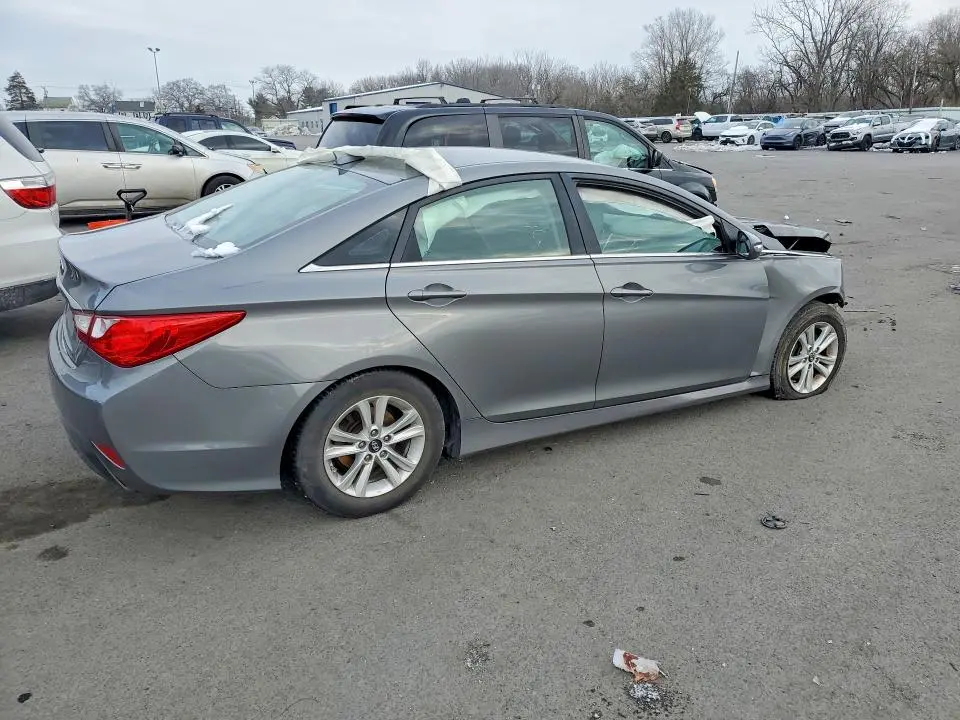 2014 HYUNDAI SONATA GLS  
