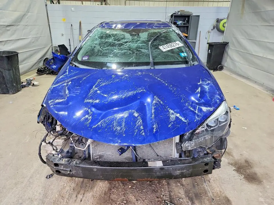 2017 TOYOTA COROLLA SE  