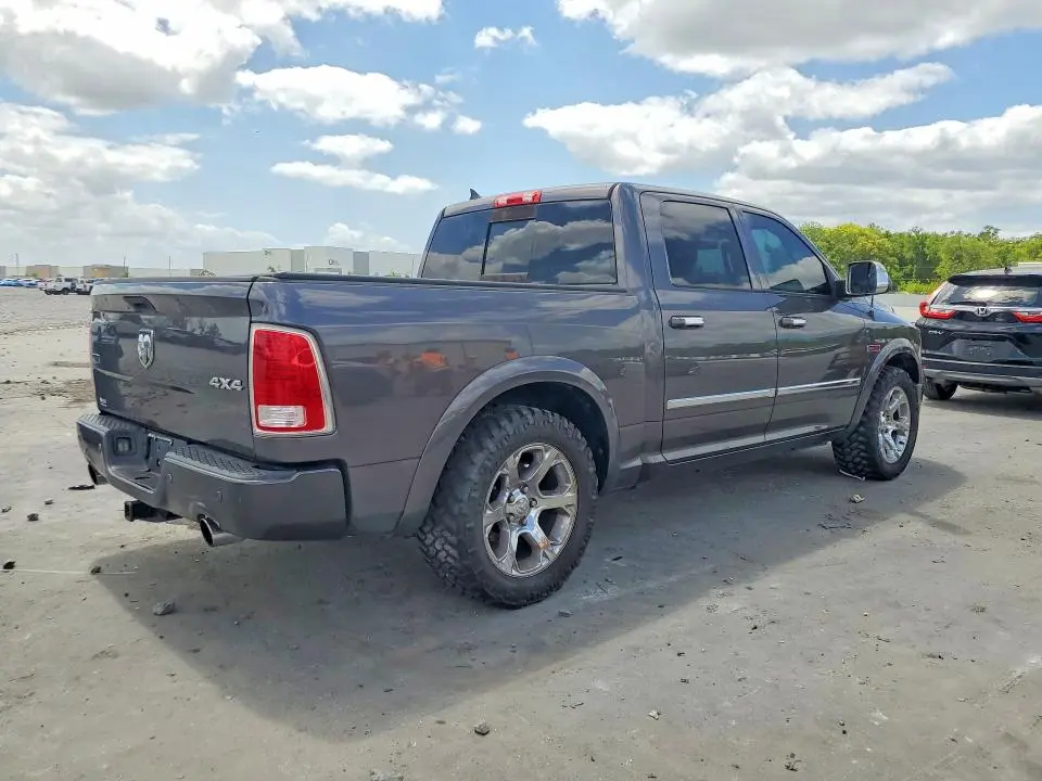 2016 RAM 1500 LARAMIE  