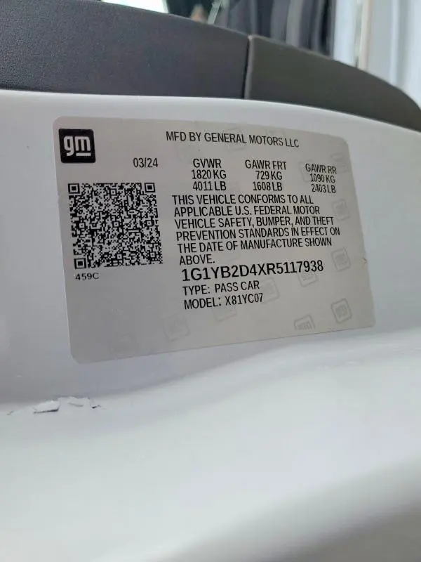 2024 CHEVROLET CORVETTE STINGRAY 2LT  