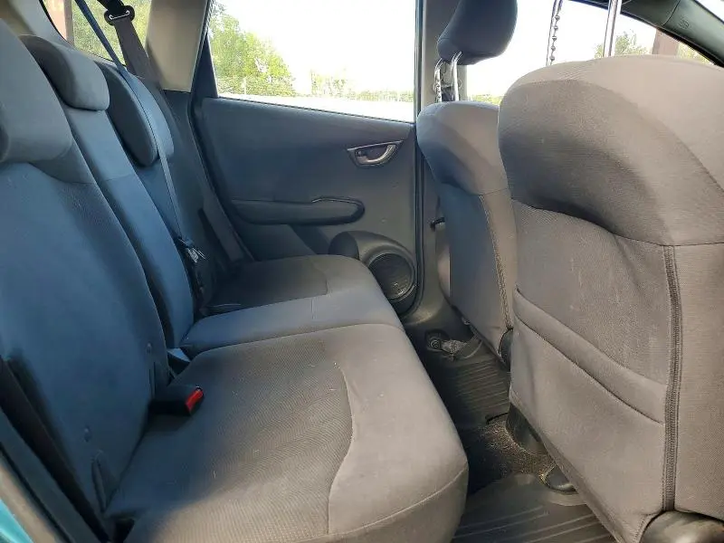 2012 HONDA FIT   