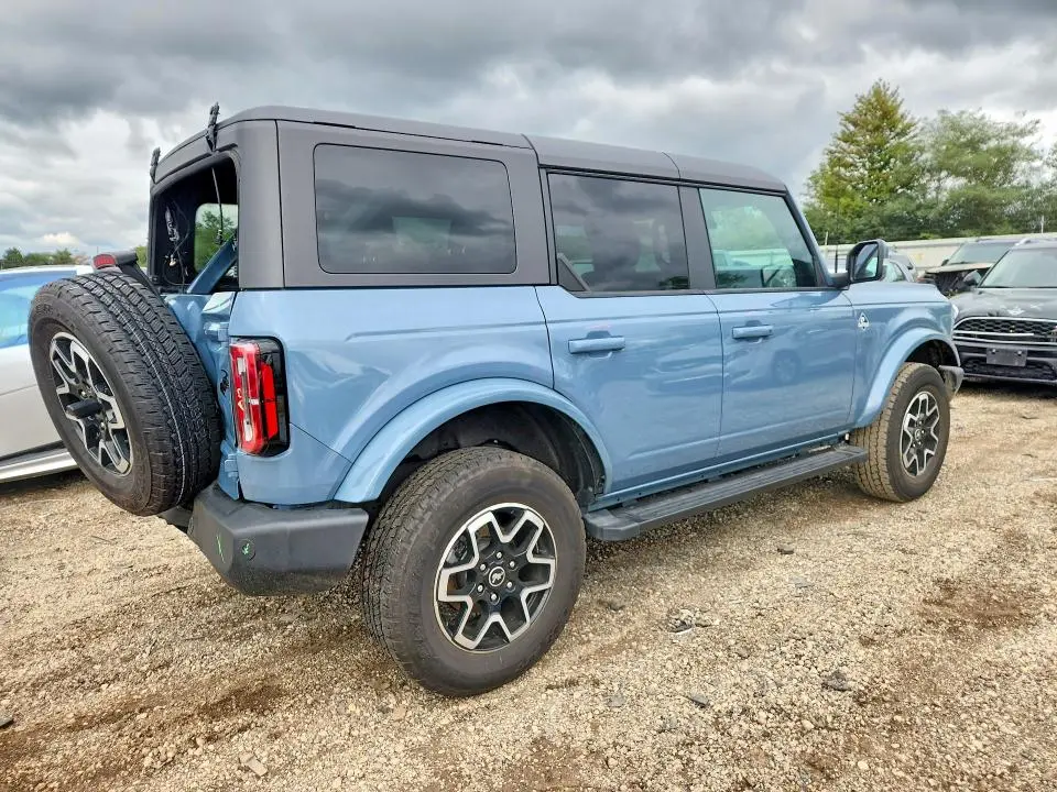2024 FORD BRONCO OUTER BANKS  