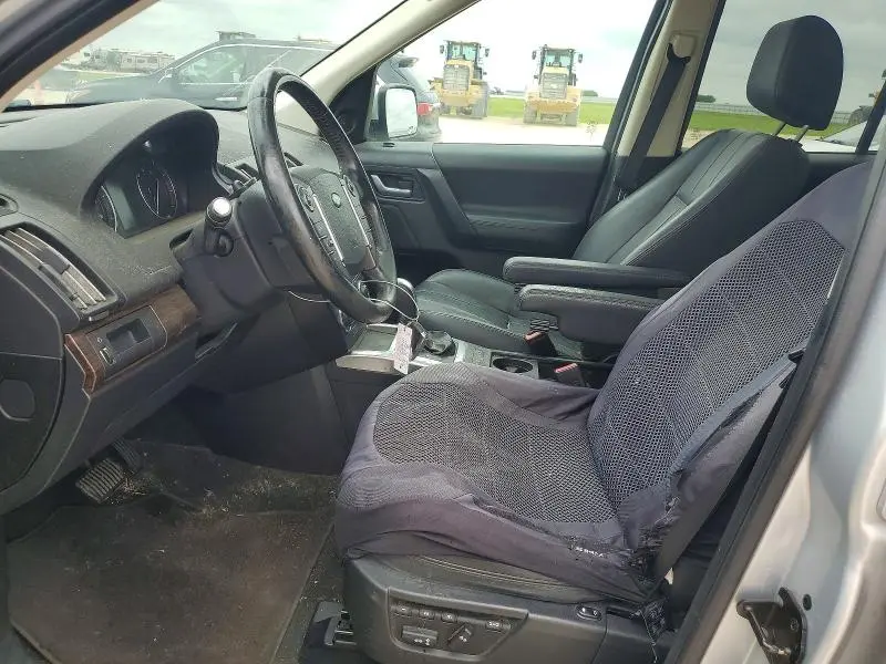 2015 LAND ROVER LR2 BASE  