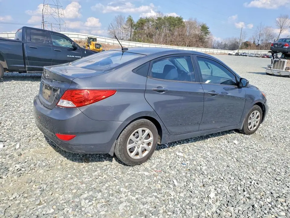 2012 HYUNDAI ACCENT GLS  