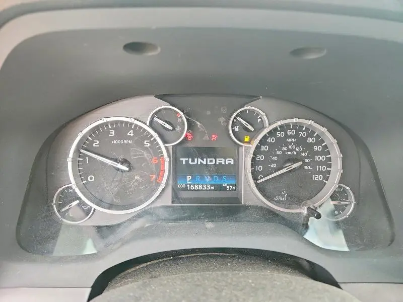 2017 TOYOTA TUNDRA SR5  