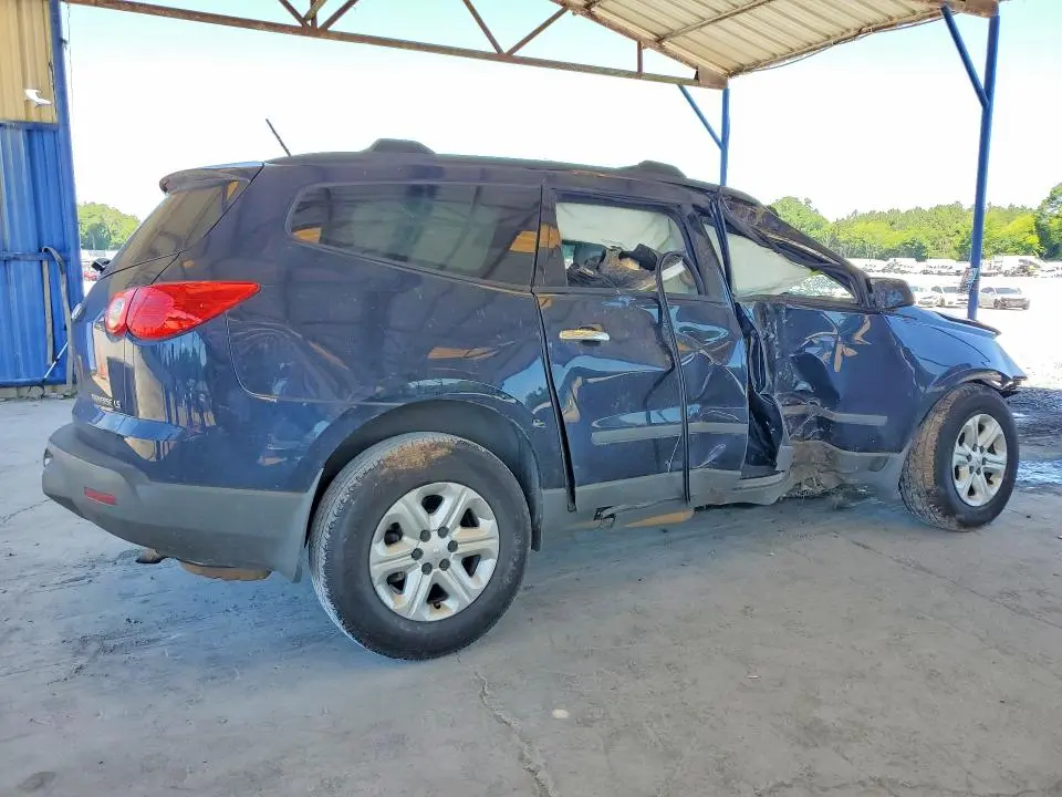 2012 CHEVROLET TRAVERSE LS  