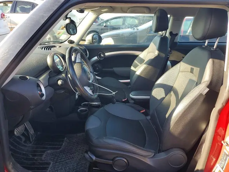 2010 MINI COOPER S  