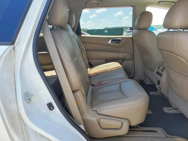 2015 NISSAN PATHFINDER S  