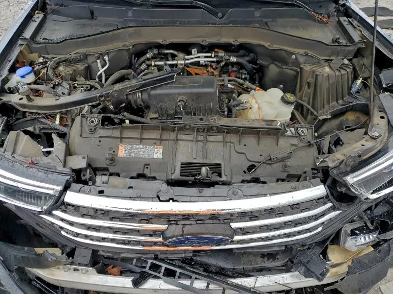 2022 FORD EXPLORER XLT  