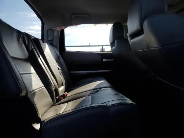 2015 TOYOTA TUNDRA CREWMAX LIMITED  