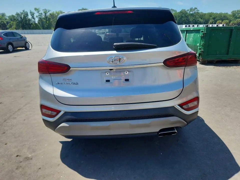 2020 HYUNDAI SANTA FE SE  