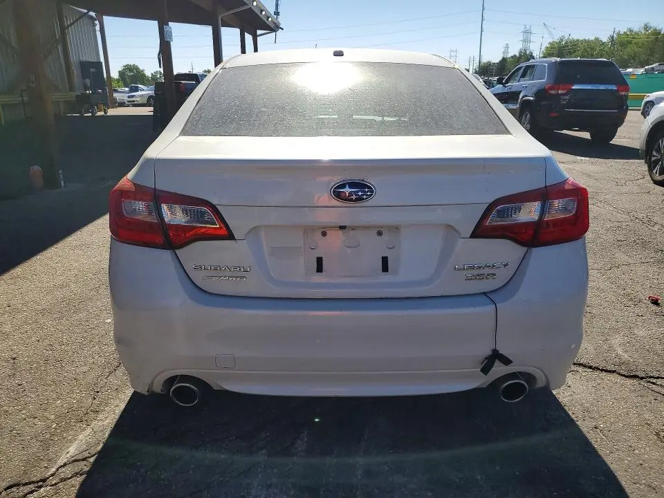 2015 SUBARU LEGACY 3.6R LIMITED  