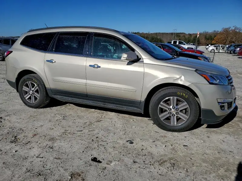 2015 CHEVROLET TRAVERSE LT  