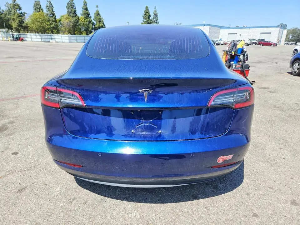 2018 TESLA MODEL 3   