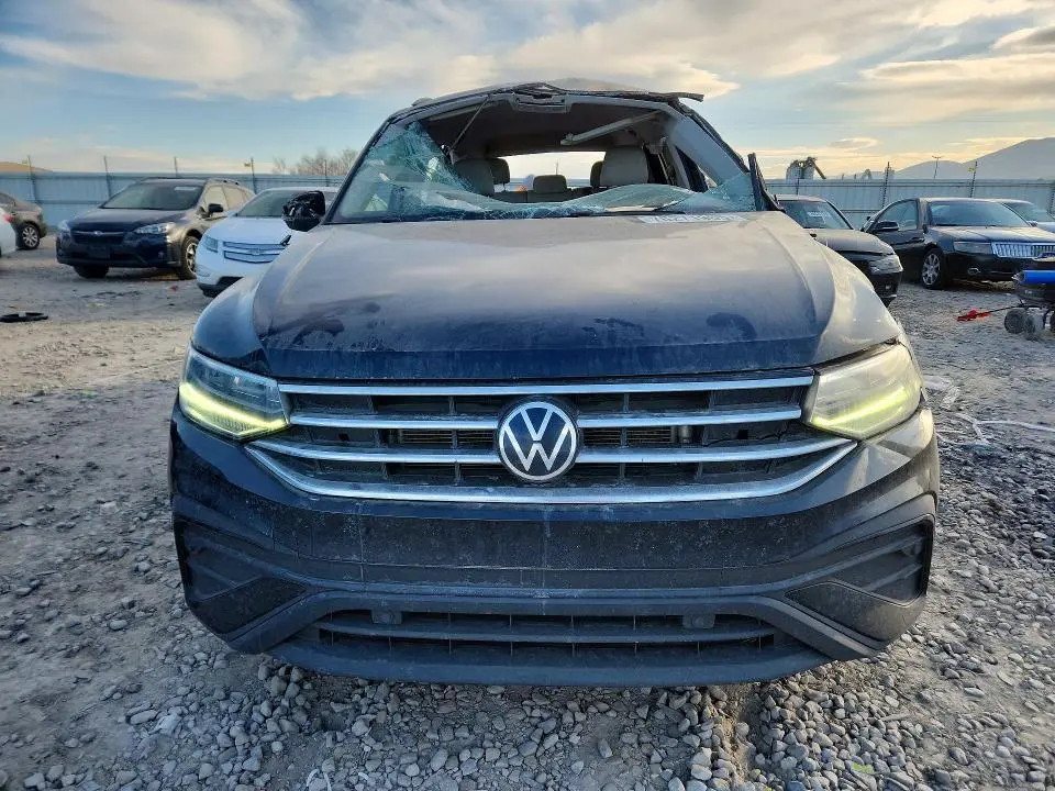 2022 VOLKSWAGEN TIGUAN S  