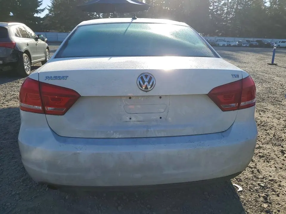 2014 VOLKSWAGEN PASSAT S  